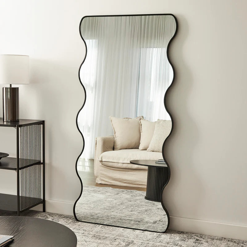 Wavy Mirror Black