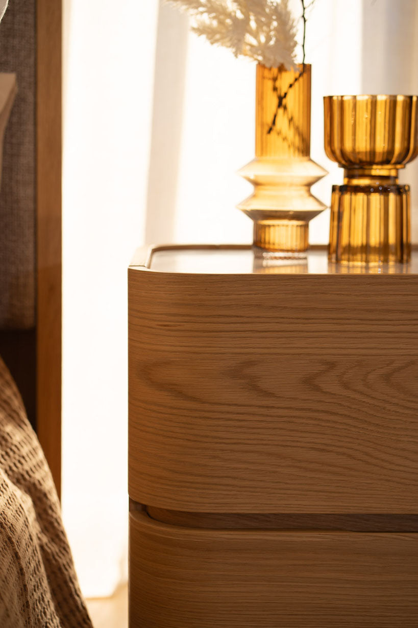Leonard bedside