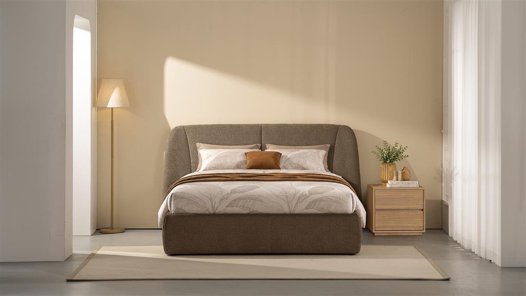Hensley Queen Bed